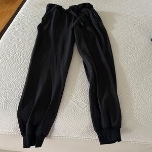 Lululemon sz 4 track running pants